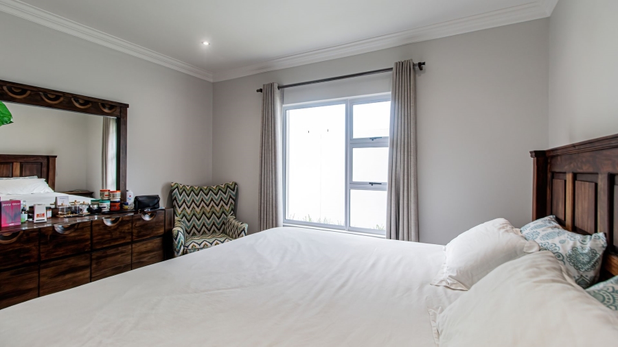 To Let 4 Bedroom Property for Rent in Sitari Country Estate Western Cape
